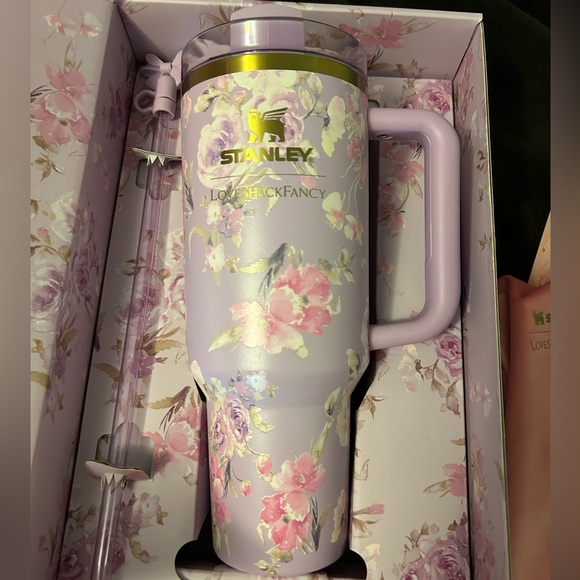 The Stanley X LoveShackFancy Quencher | 40 Oz - Picture 5 of 9